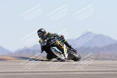 media/Apr-20-2025-CVMA (Sun) [[39090e8767]]/Race 16-Formula Middleweight/